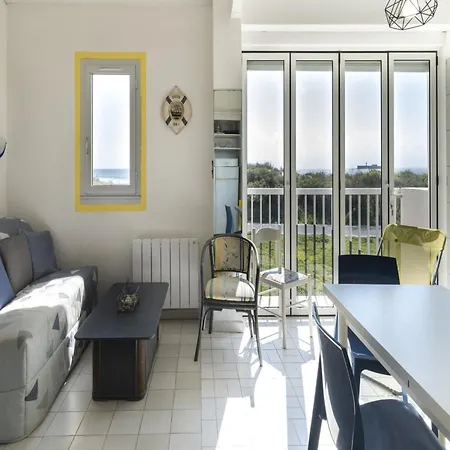 Comfortable Apt In Lägenhet Agde